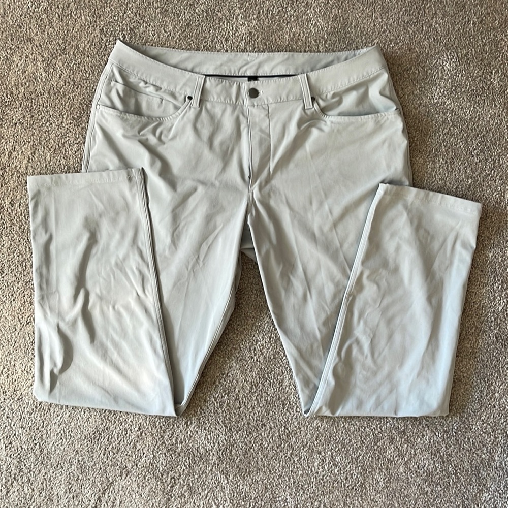 Lululemon Classic fit Warpstreme pants